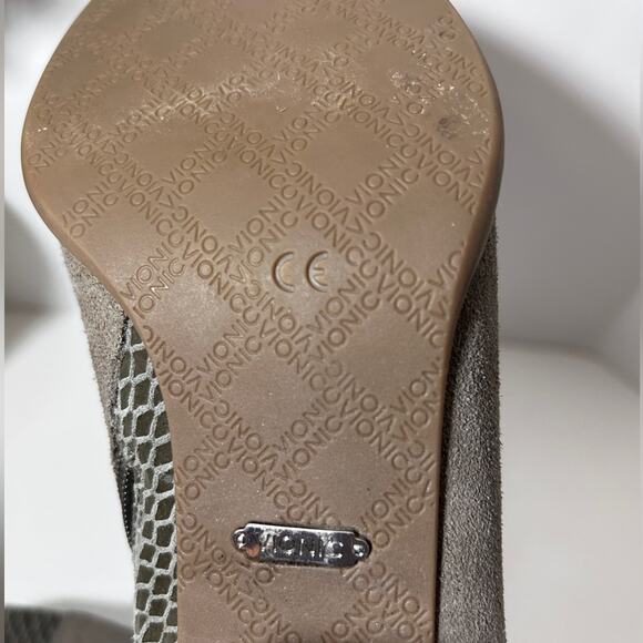 VIONIC Leather Booties Bromley Boots Zipper Ankle Taupe Gray Size 7 - Picture 13 of 15